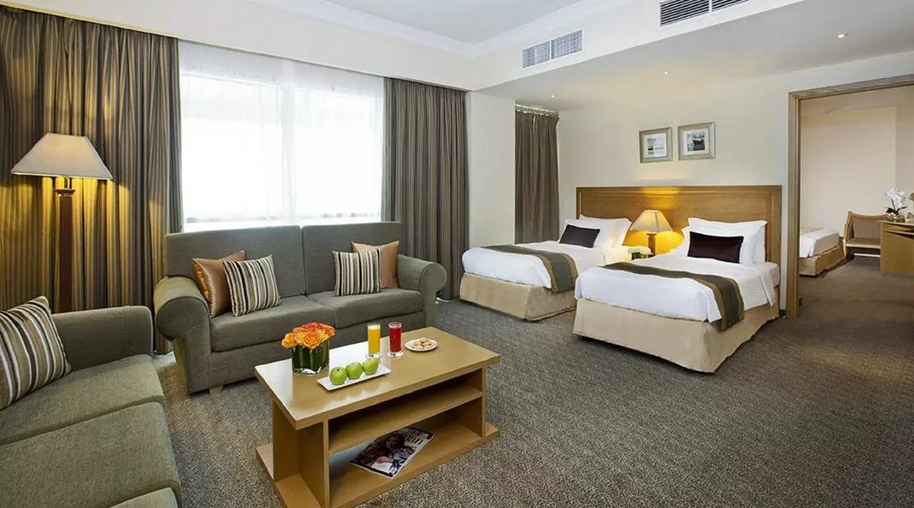 CITYSEASON_SHABAVIZ (17).jpg